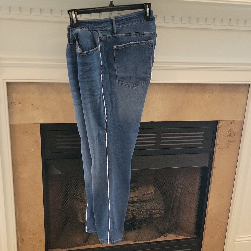 Judy Blue Mid-Wash Denim with Side White Trim - Picture 2 of 7